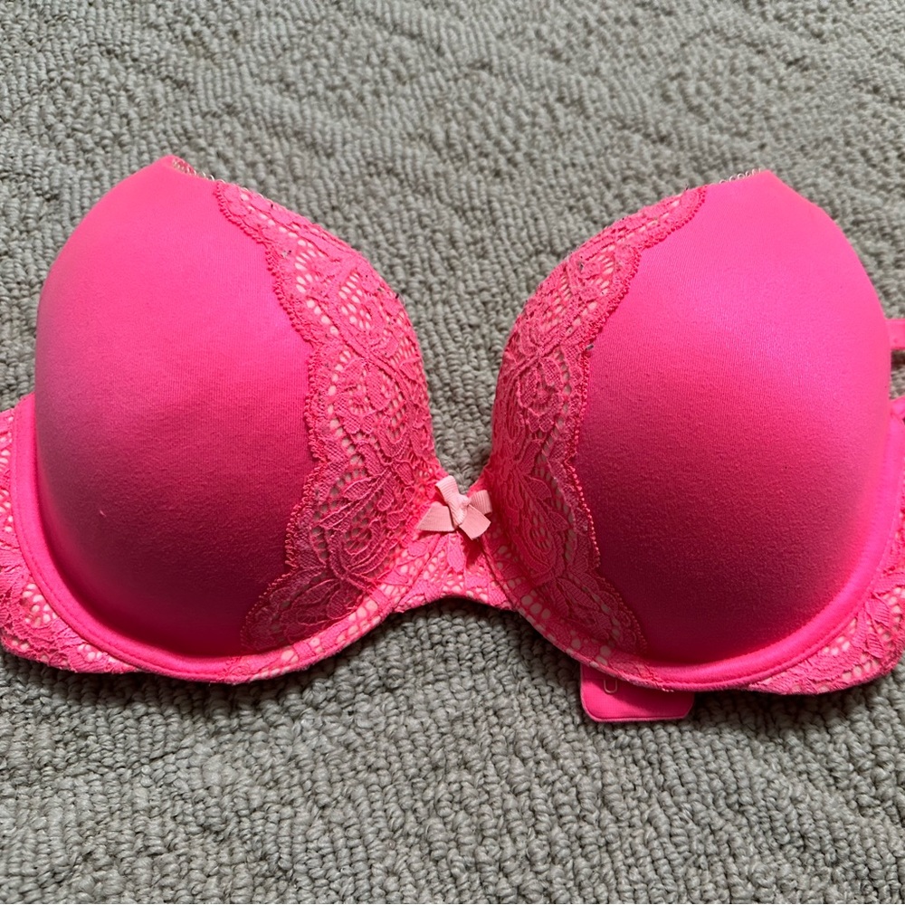Victoria Secret Body by Victoria Perfect Shape Bra- 36C
